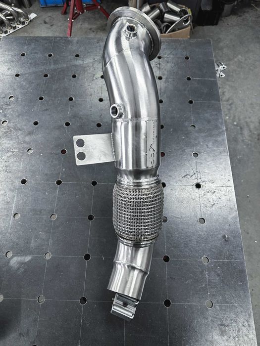 Downpipe BMW B58 bez OPF 140i / 240i / 340i / 540i / 740i