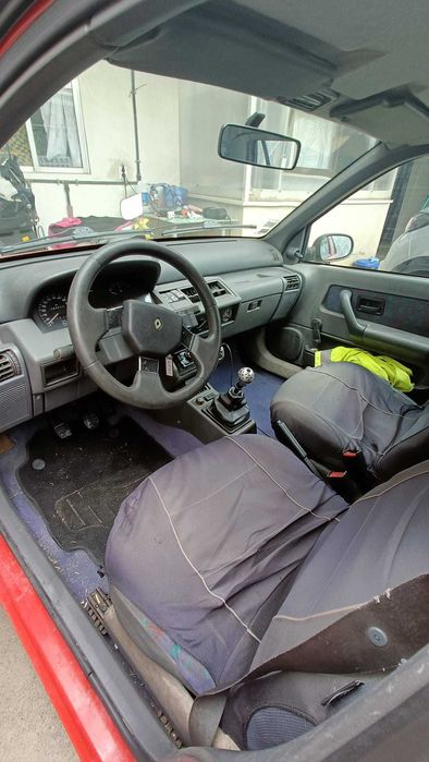 Renault Clio 1996 (Negociável)