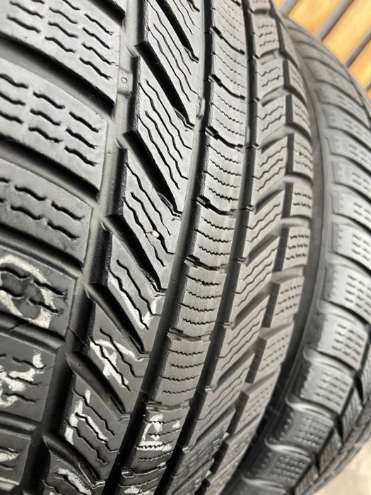 Б/у шини 235/45 r20 Continental 24 рік 7мм