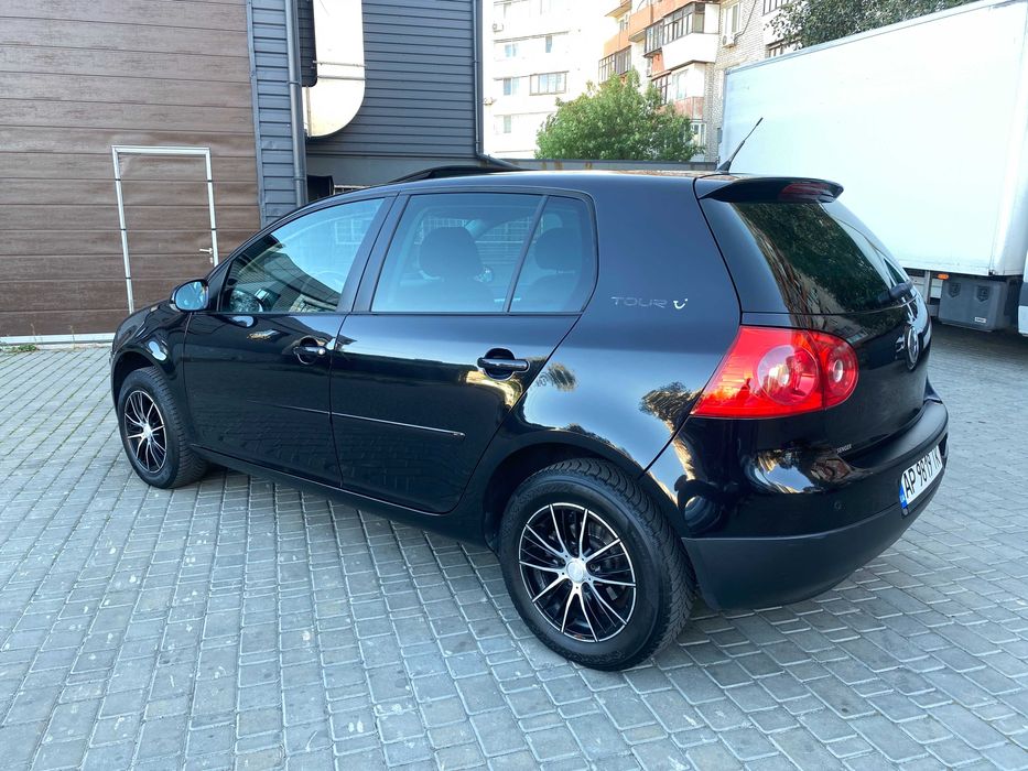 Продам Volkswagen Golf 2007 р. не фарбований, гарна комплектація
