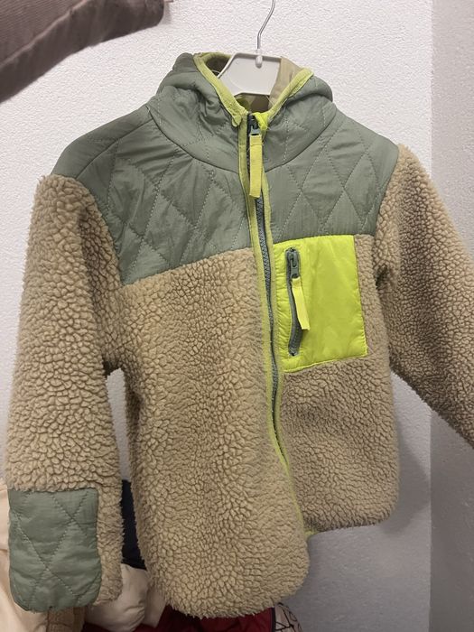 Куртки різні хлопчик - дівчинка