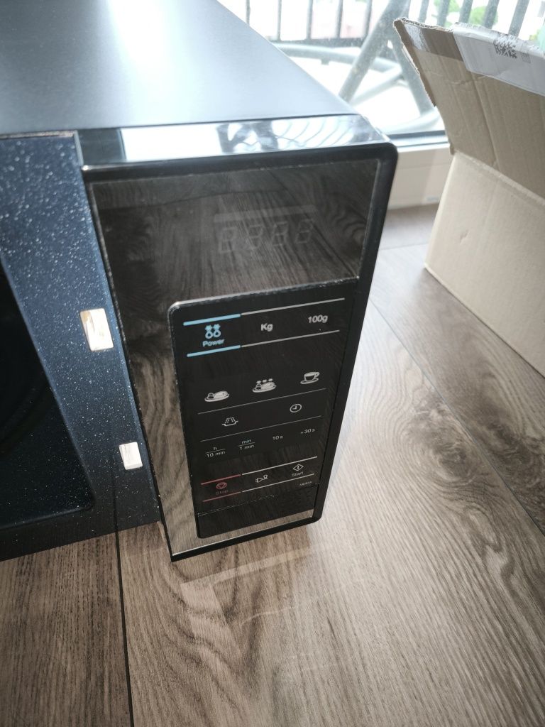 Samsung ME83X mikrofalówka