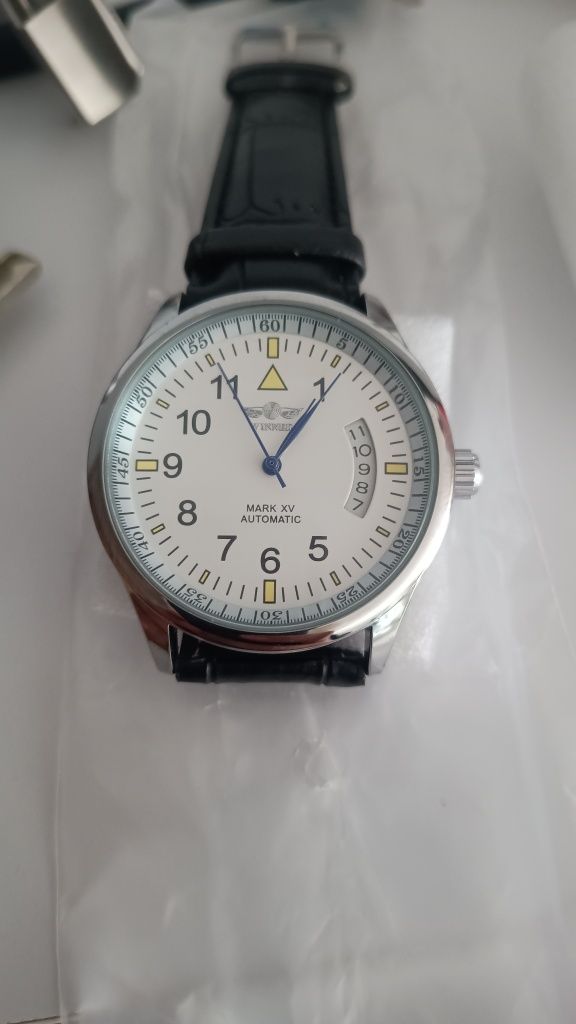 Zegarek mechaniczny 40mm biały