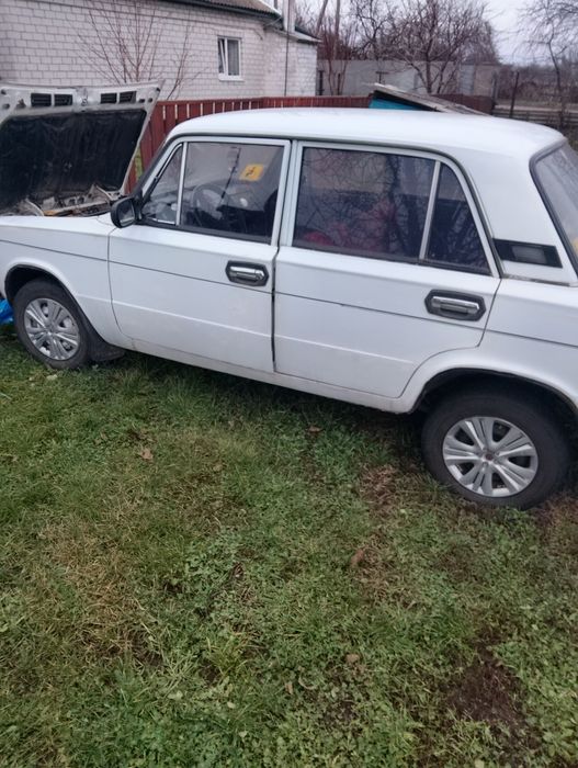 Продам ВАЗ 2103 їздив дідусь