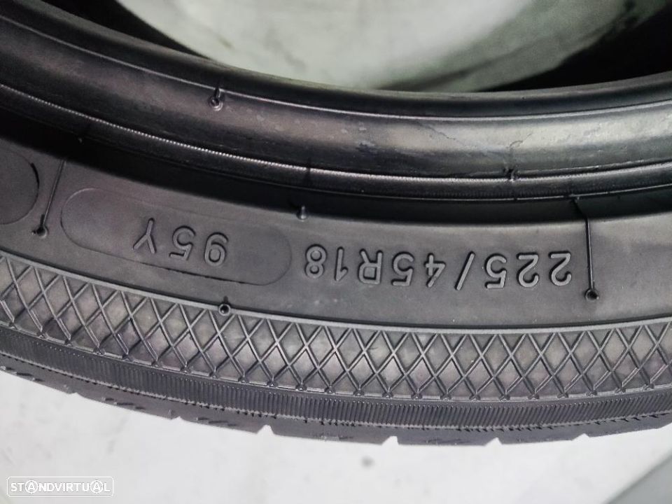 2 pneus semi novos 225-45r18 kleber - oferta dos portes