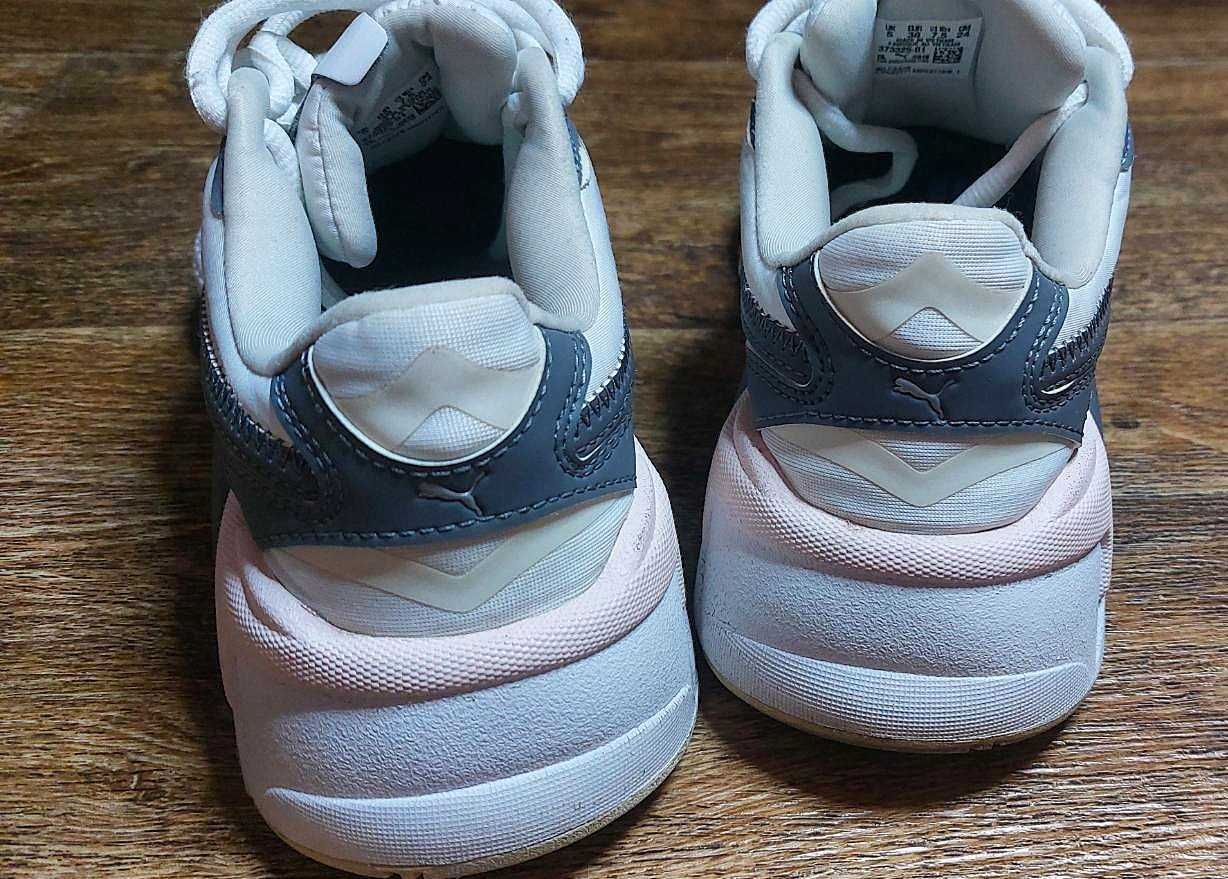 Женские кроссовки  Puma