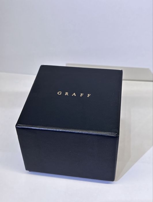 Коробка від Graff
