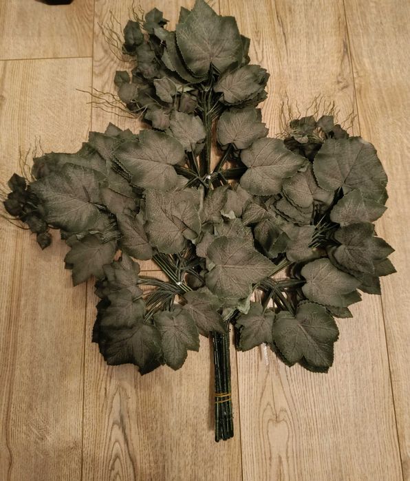 liści winogrona omszałe ciemna zieleń 3x39 liści 12 szt