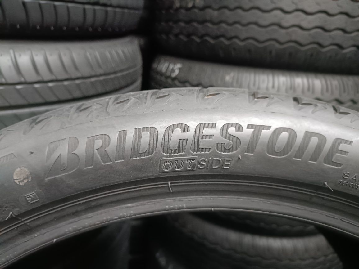 Pneus 275/35/21 Bridgestone