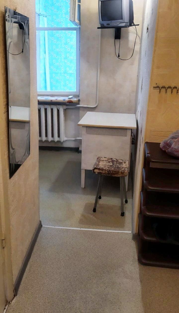 Затишна 1-кімнатна квартира (малосімейка) з балконом під ваш ремонт