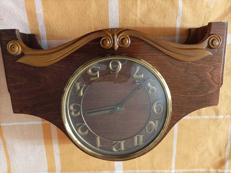 Часы настольные с боем "Весна", б/у