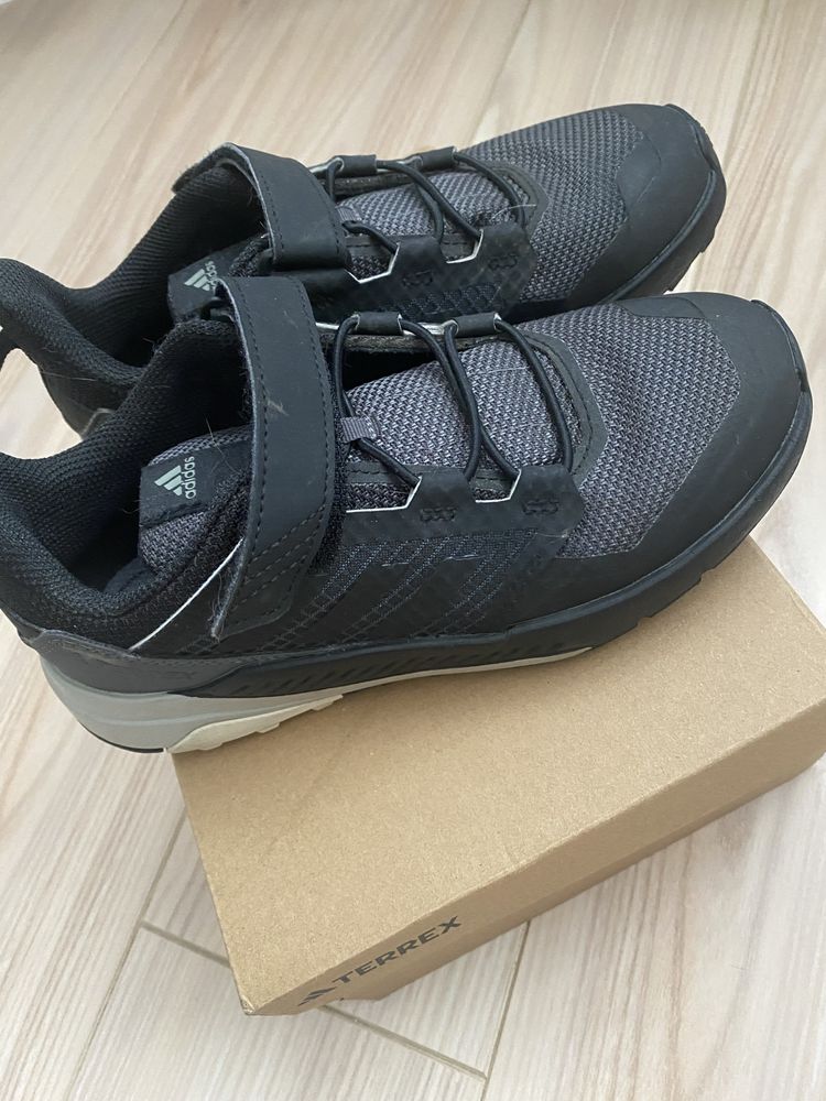 Nowe buty terrex adidas r.34 GWARANCJA 1,5 roku