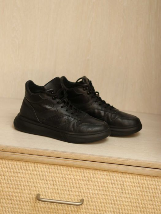 Чоловічі шкіряні черевики у 41 розмірі на байці