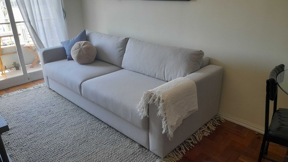 Sofá-cama com espaço de arrumação (3 lugares)