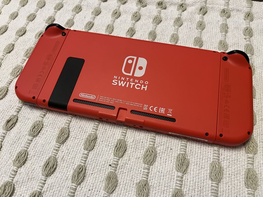 Konsola Nintendo Switch V2 Mario Red & Blue Edition jak Nowa