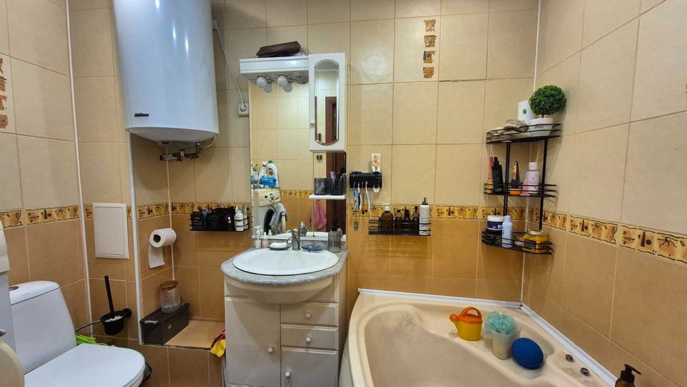 *Продаж 3х кімнатної квартири по пр.Юбилейному, Хортицький район