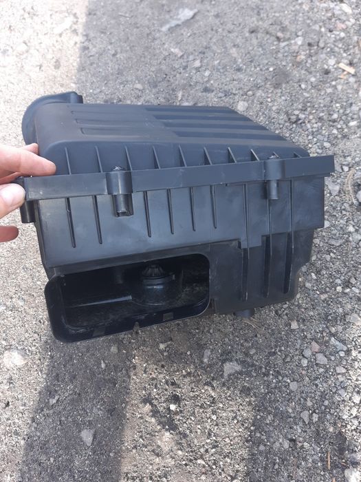 Корпус повітряного фільтра vw tiguan 17-