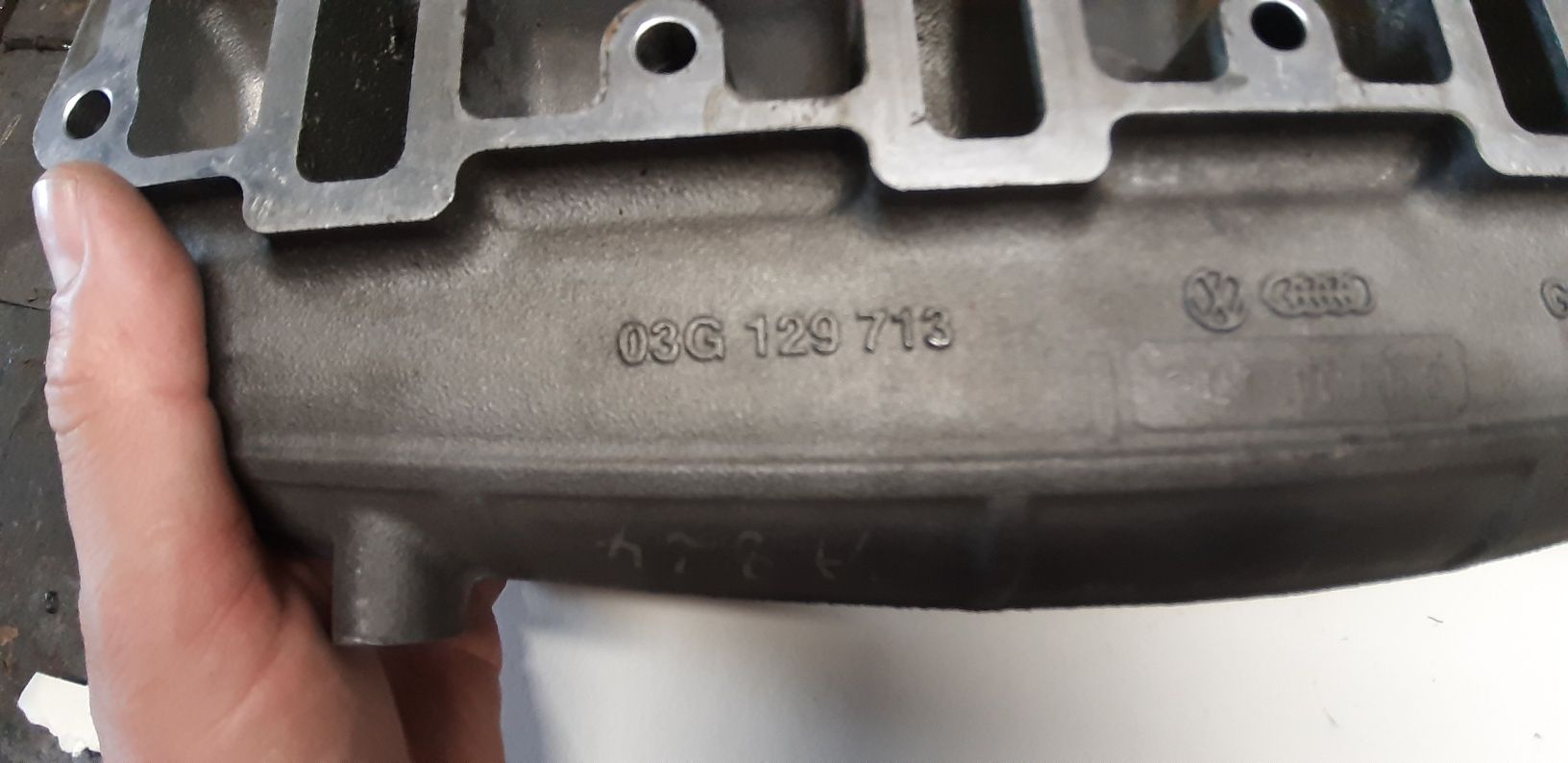 Kolektor ssący  03g129713