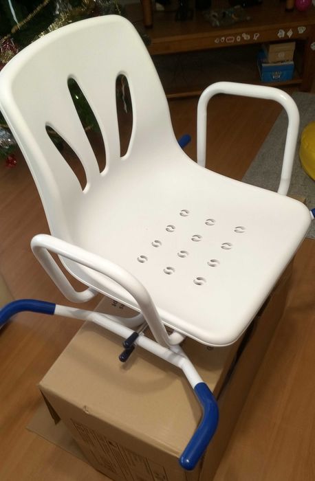 Cadeira de banho giratória