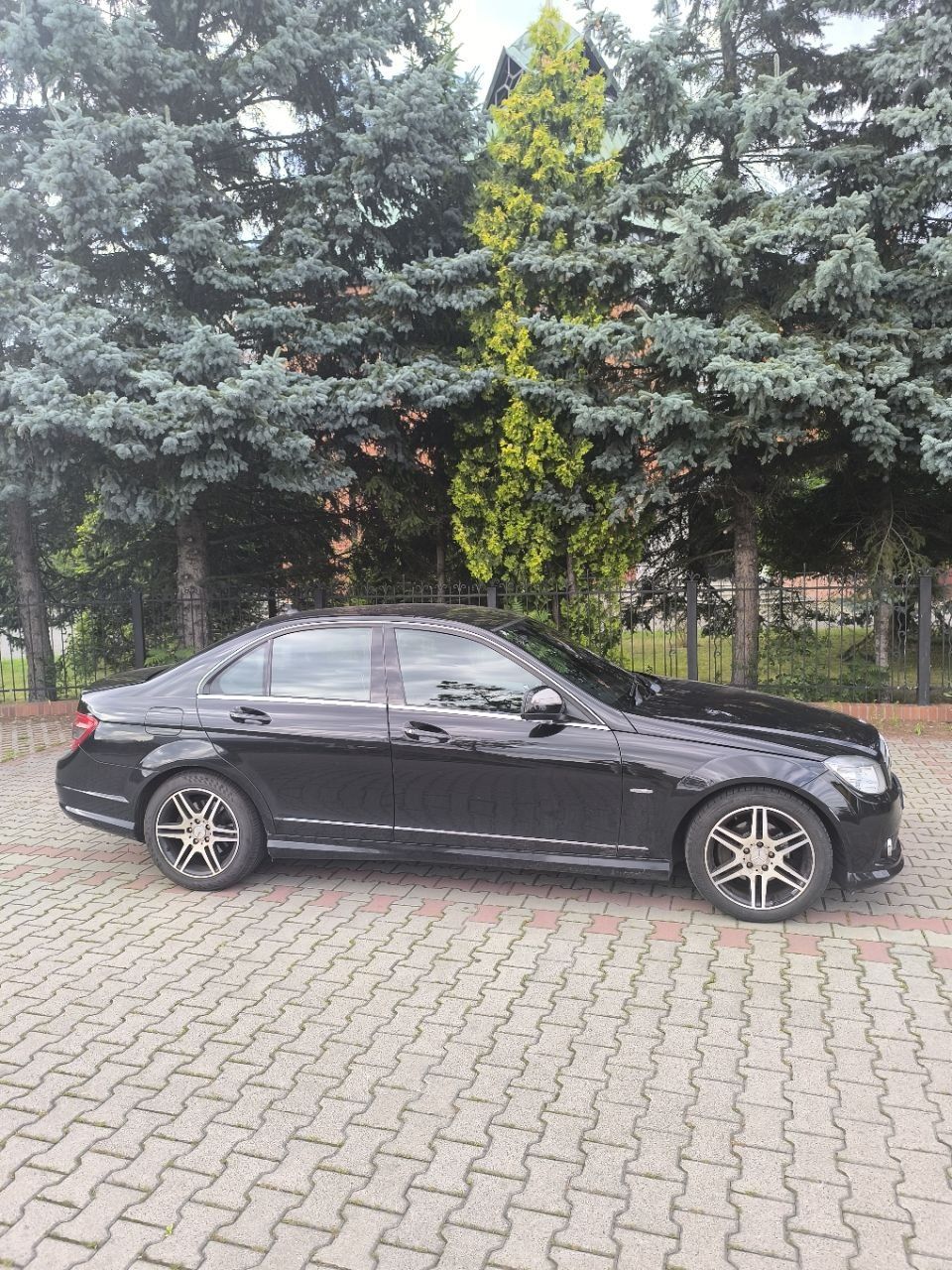 Anglik Mercedes C klasa W 204 AMG 1.8 benzyna sedan Irlandia