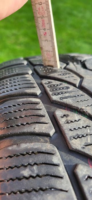 Bridgestone Blizzak LM-32