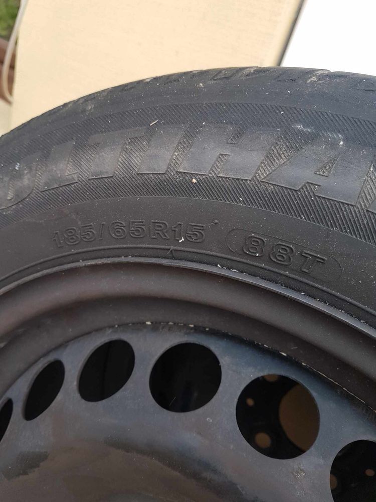 Felgi stalowe z oponami 185/65/r15