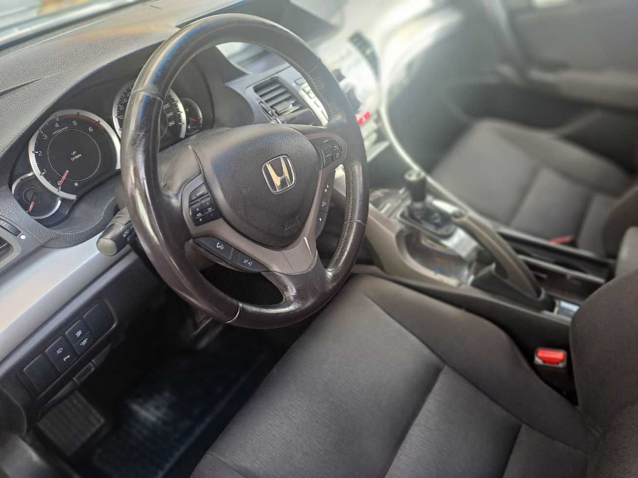 vendo automóvel Honda Accord