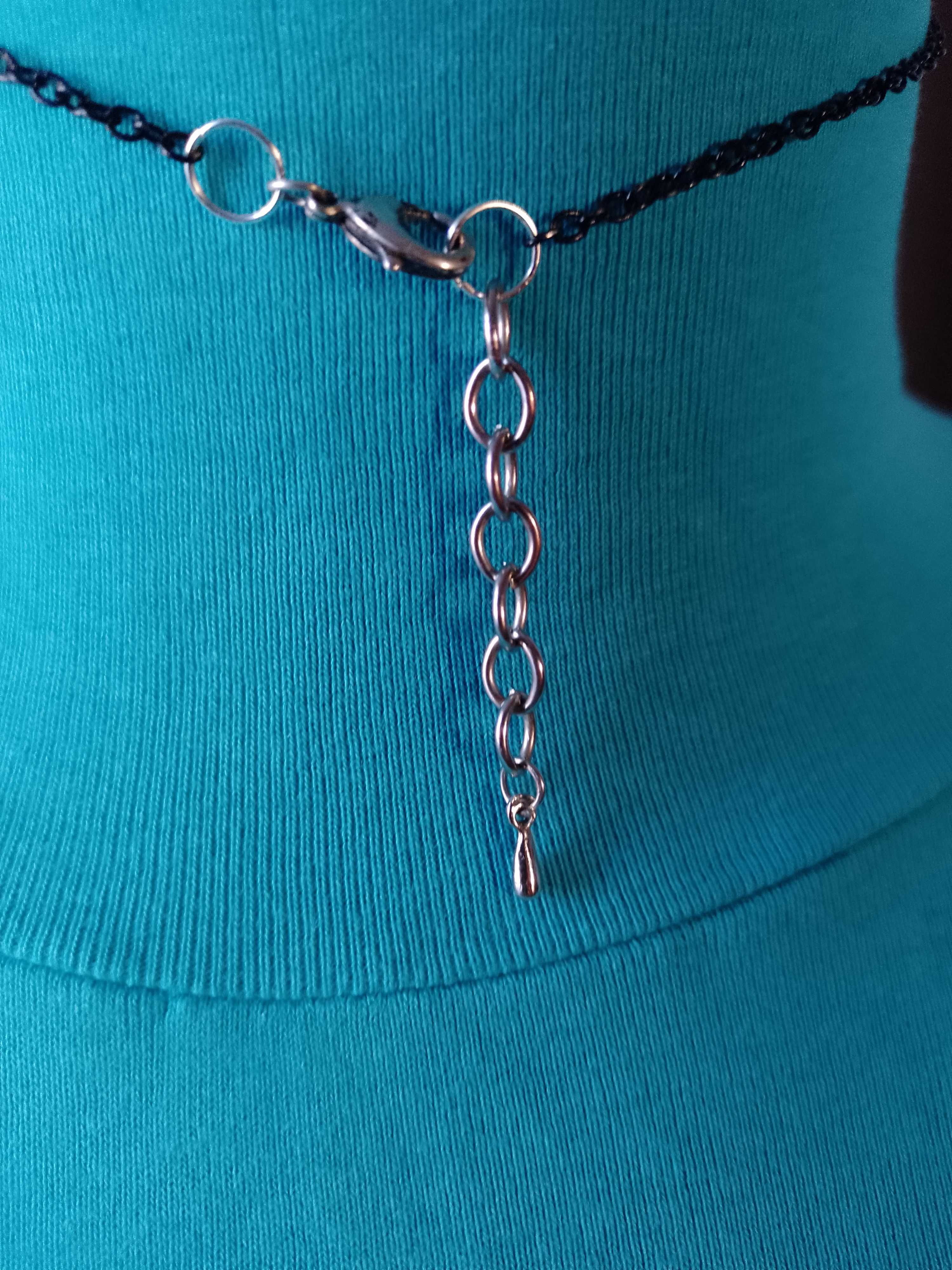 naszyjnik dusik w stylu gotyckim