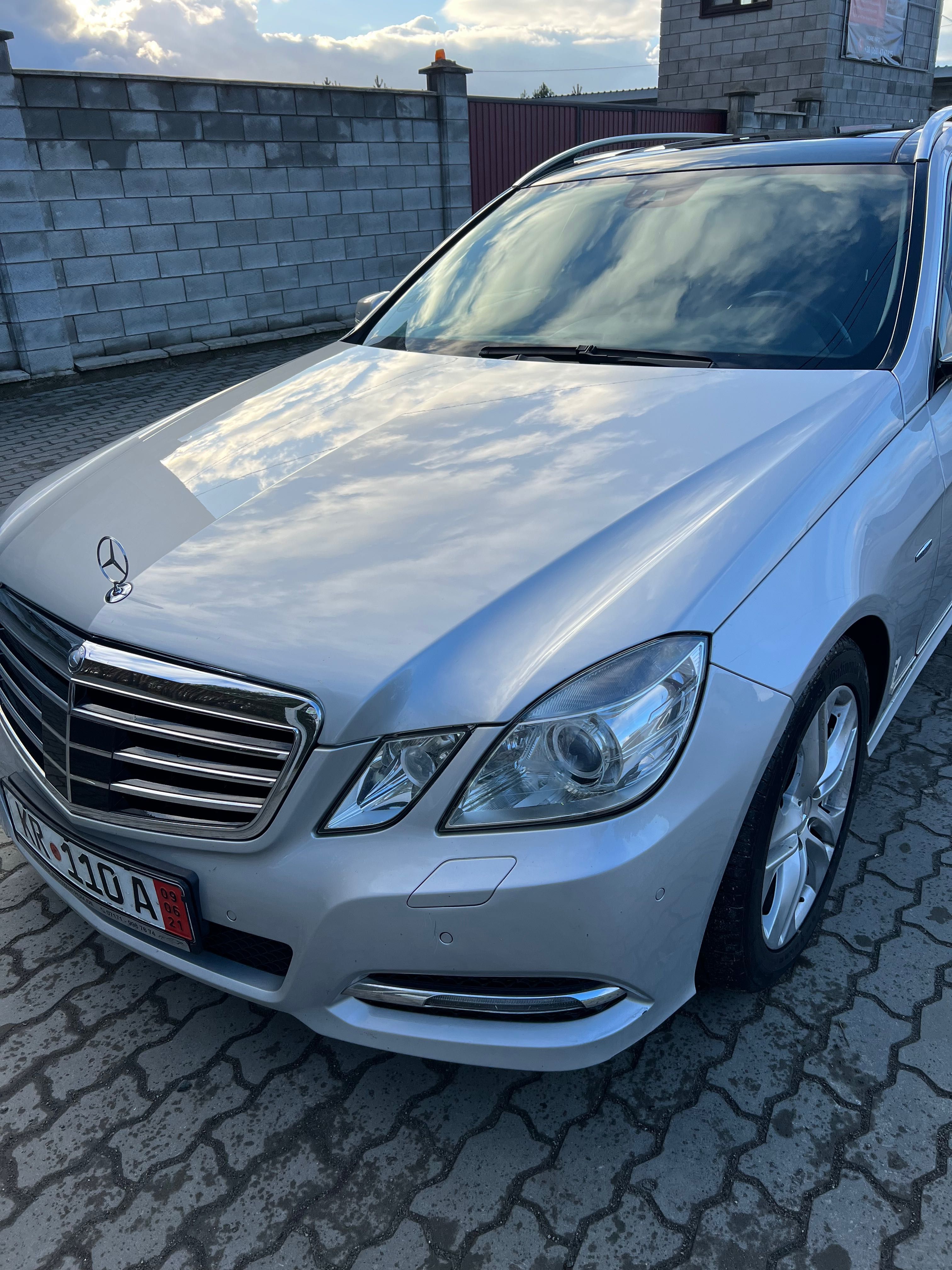 Капот w212 mercedes колір 775 мерседес крило