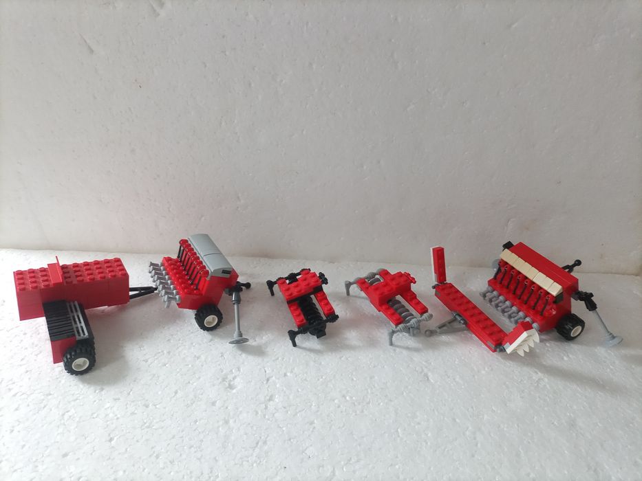 Klocki LEGO traktor maszyny rolnicze farma