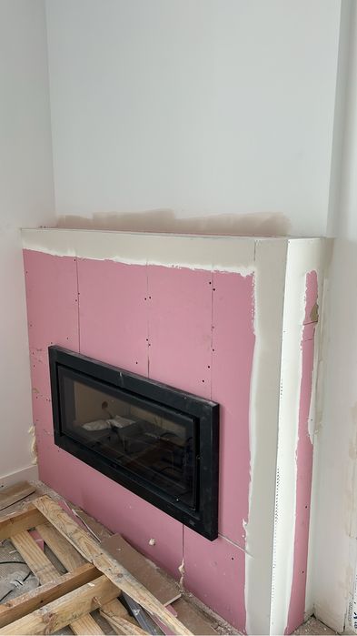 Pintura , pladur , chão flutuante, paredes divisorias