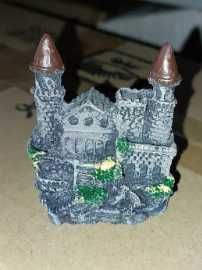 Замок для аквариума