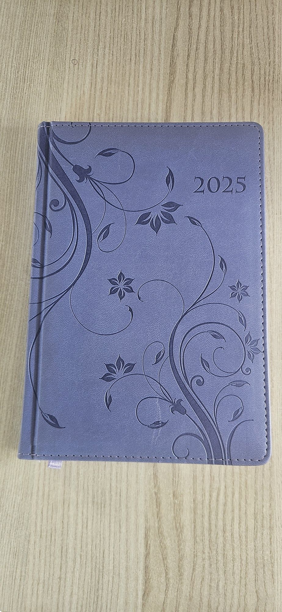 Terminarz A5 dzienny na 2025 rok