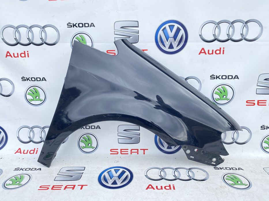 Бампер капот крило фара телевізор радіатор решітка Touran 07-10