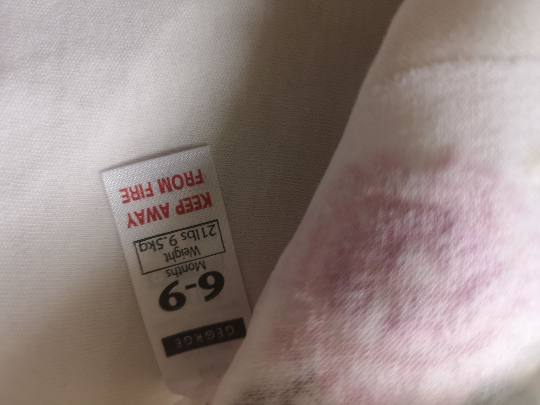 Biała bluzeczka 68-74 cm z haftem dziewcz.6-9 m-cy
