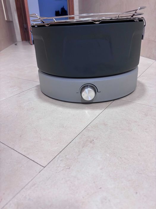 BBQ - Grelhador a Carvão com Ventilação Elétrica