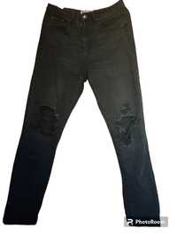 Темно-сірі джинси рвані