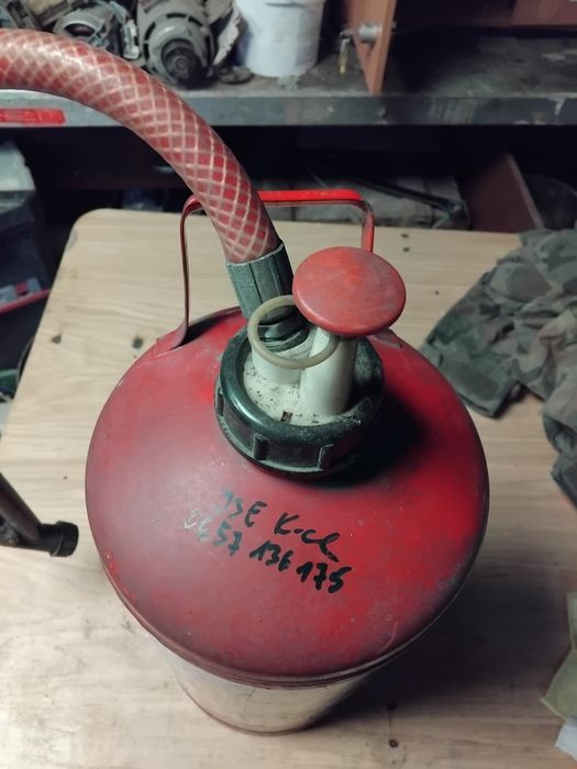 Gaśnuca proszkowa 12kg  GP-12Z B C E