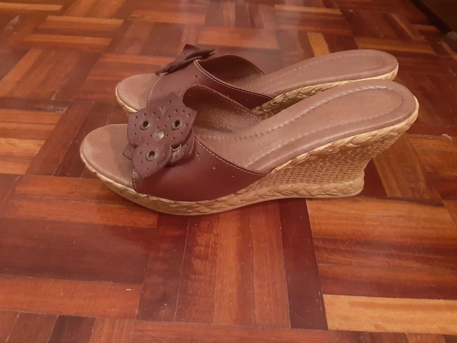 Sandálias novas n° 40 e 41, vários pares