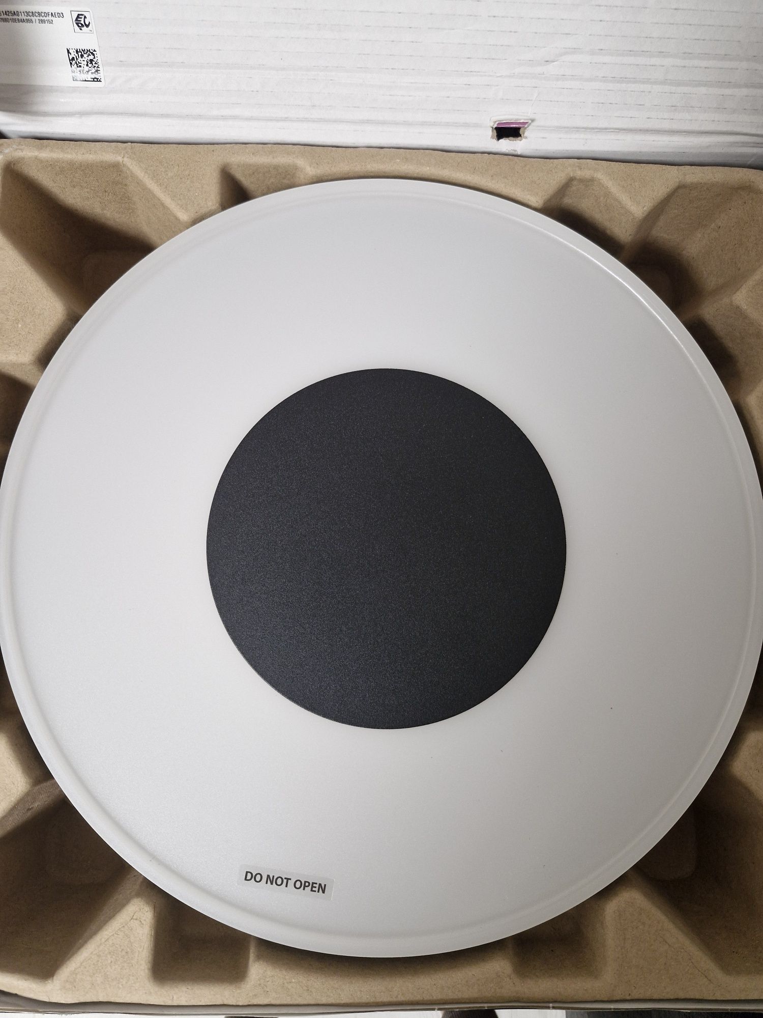 Стельовий світильник Philips Hue White And Color Ambiance Infuse L