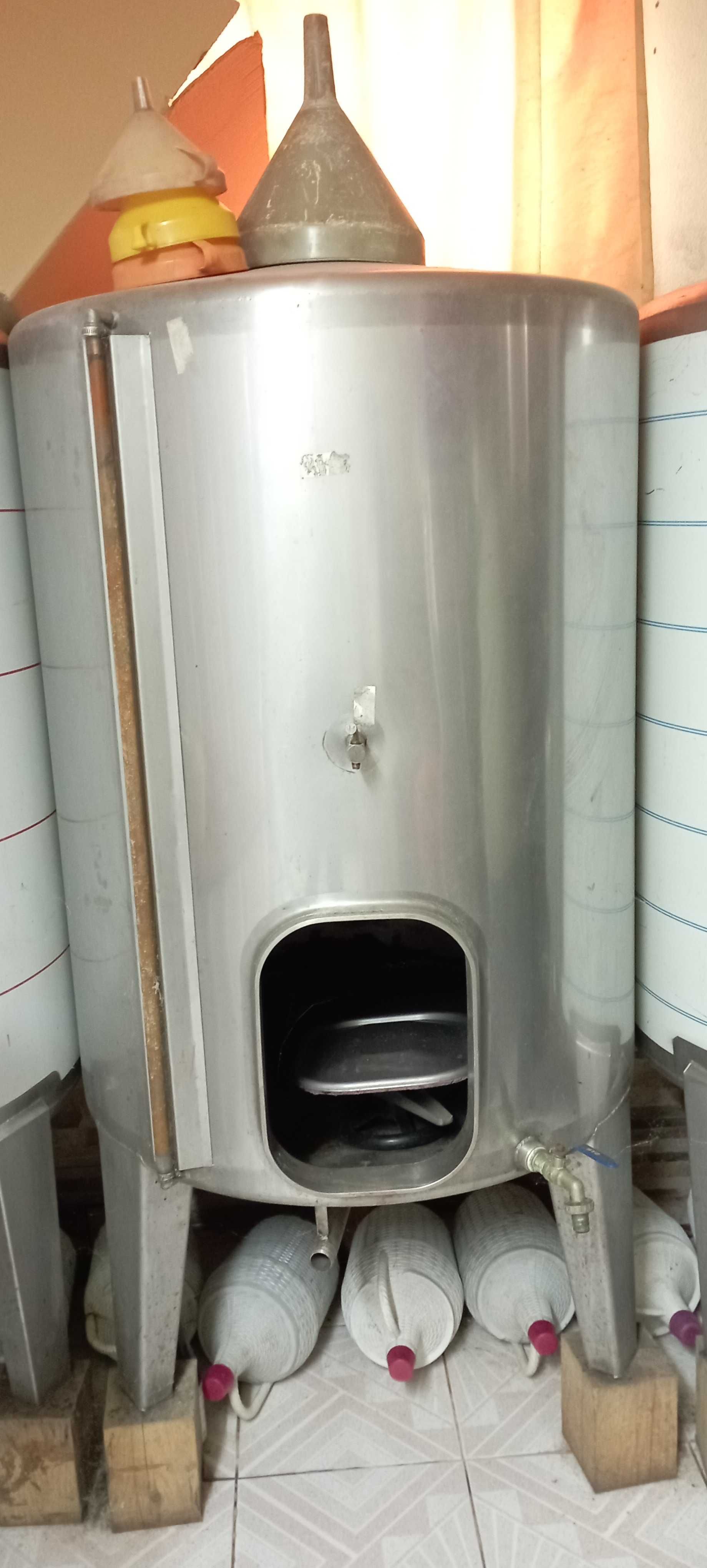 Cubas de 550L em Inox