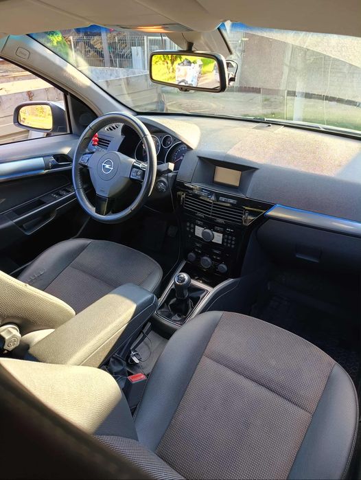 Opel Astra H 1.6  2008r