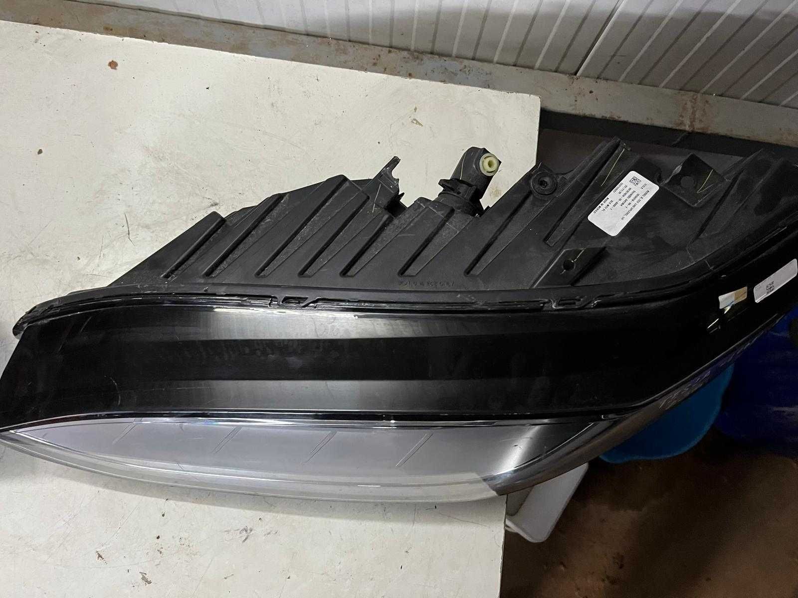 Par de Faróis Tesla Model X