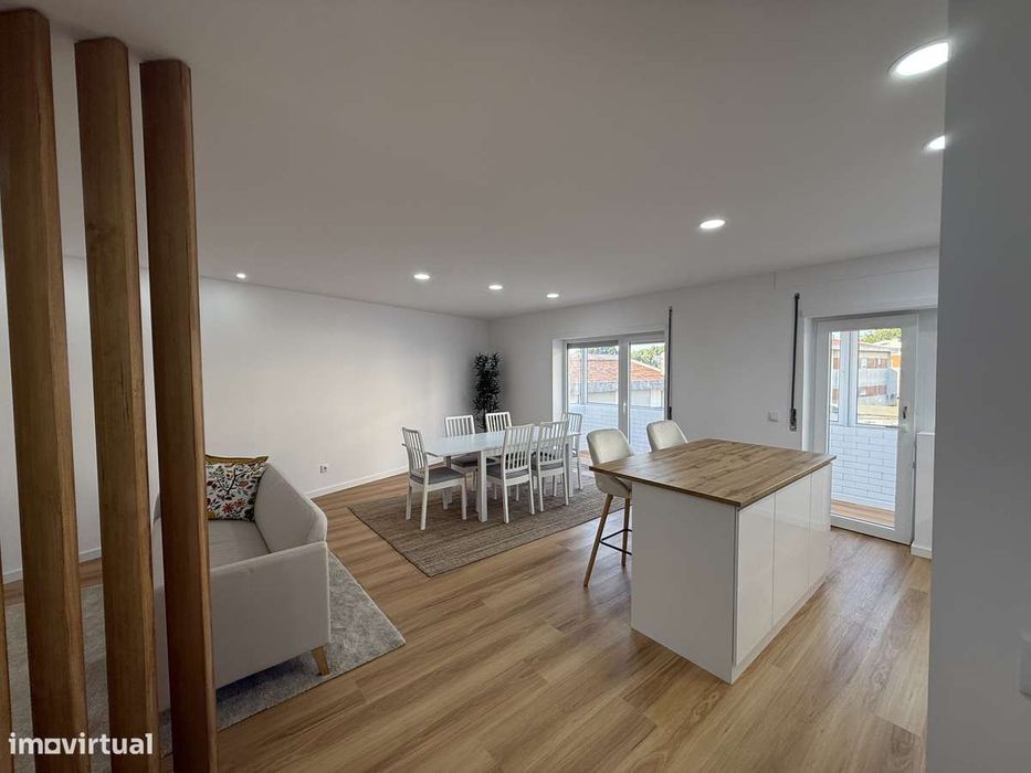 Apartamento t2 remodelado junto à praia