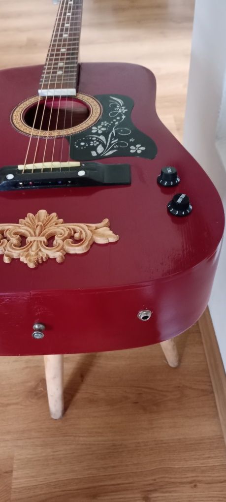 Gitara elektro akustyczna,,Tramp"marki Defil.