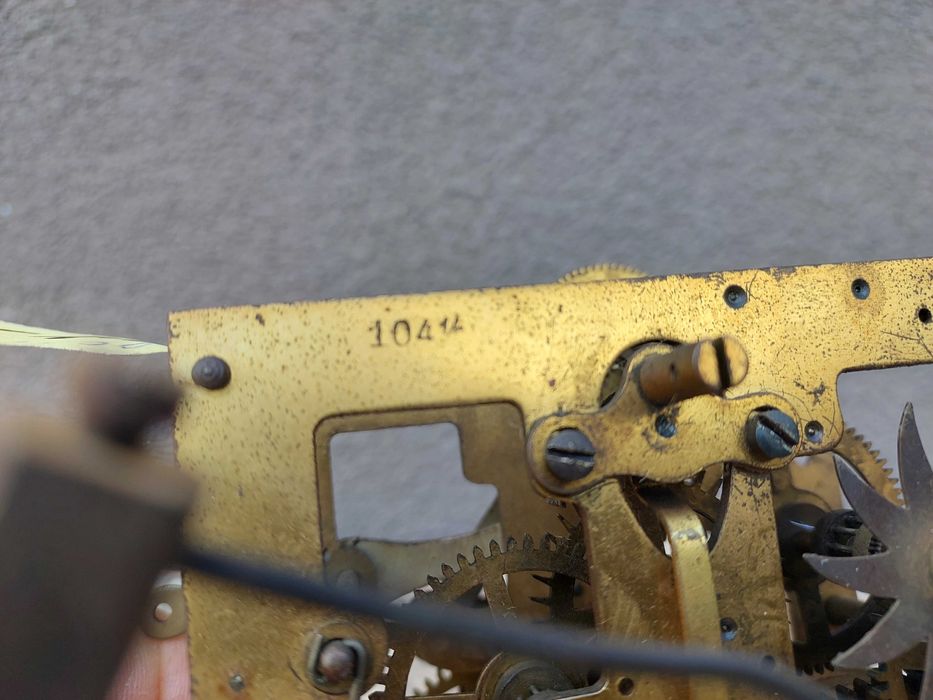 611 Mechanizm starego zegara ściennego Junghans B26 sprawny zabrudzony