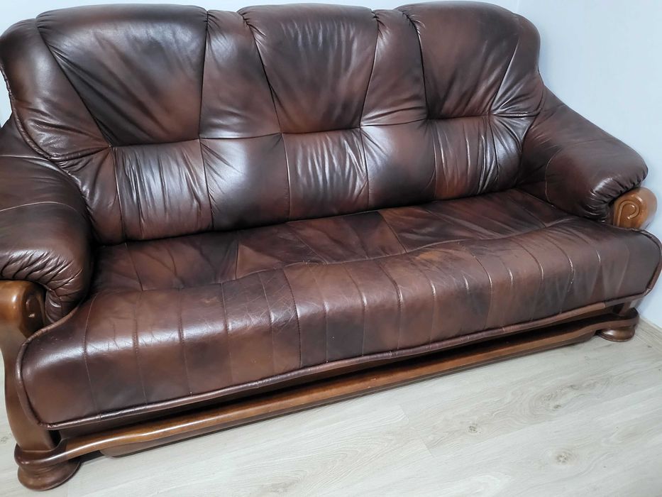 Sofa trzyosobowa skóra naturalna z funkcją spania firmy Swarzędz..
