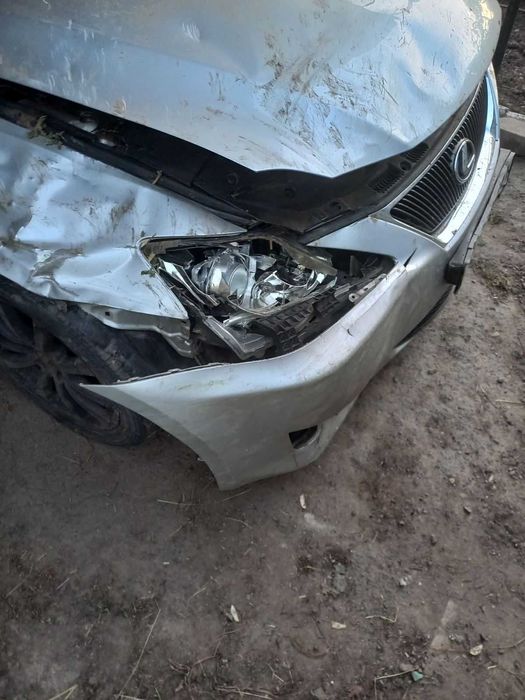 Продам Lexus IS 220D 2008р.в. БЛЯХА