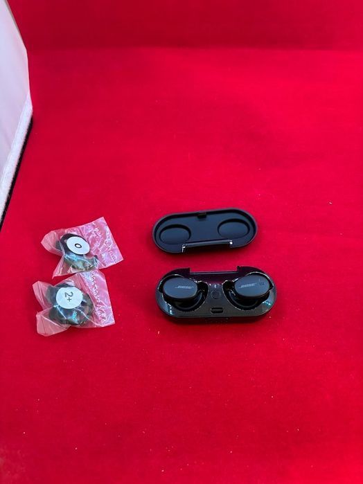 uszkodzone słuchawki bezprzewodowe dokanałowe bose sport earbuds opis