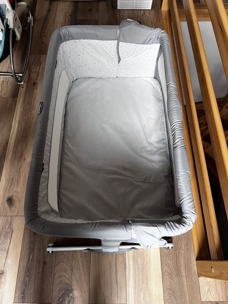 Chicco Next 2 Me Dream łóżeczko dostawne + gratis bujaczek